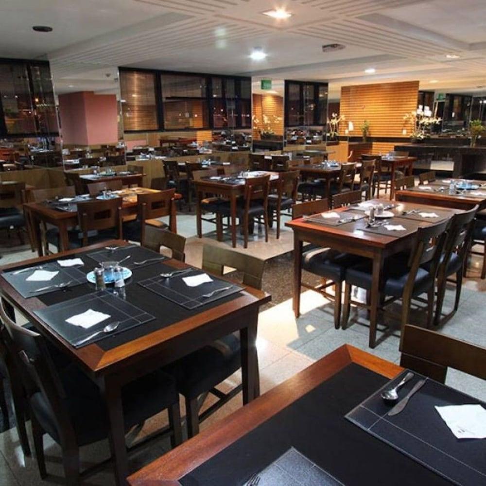 Esplanada Brasilia Hotel E Eventos Екстер'єр фото