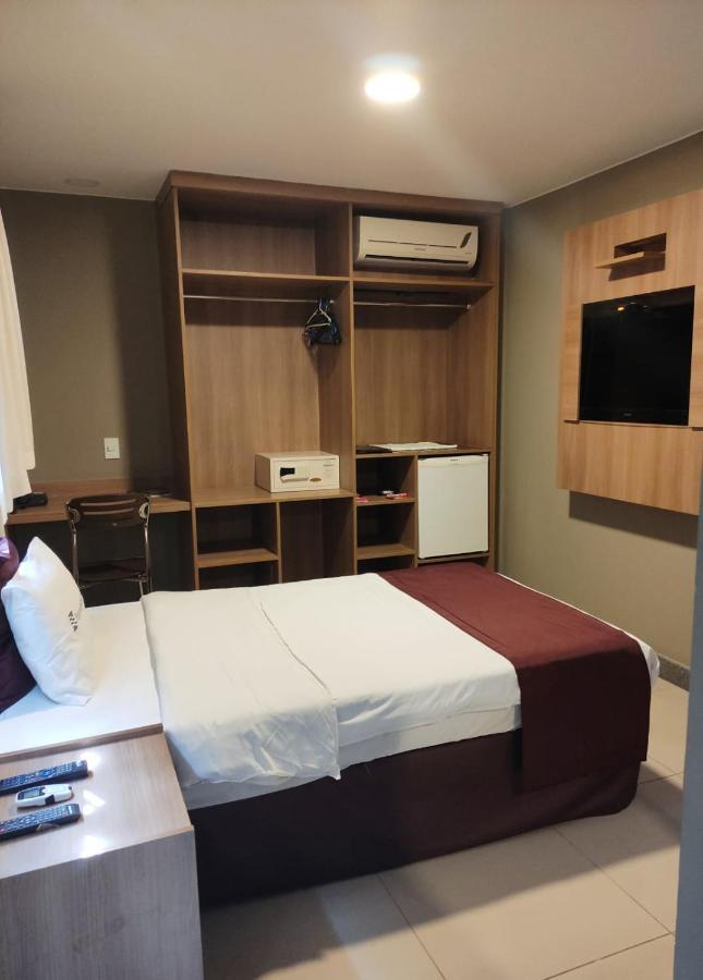 Esplanada Brasilia Hotel E Eventos Екстер'єр фото