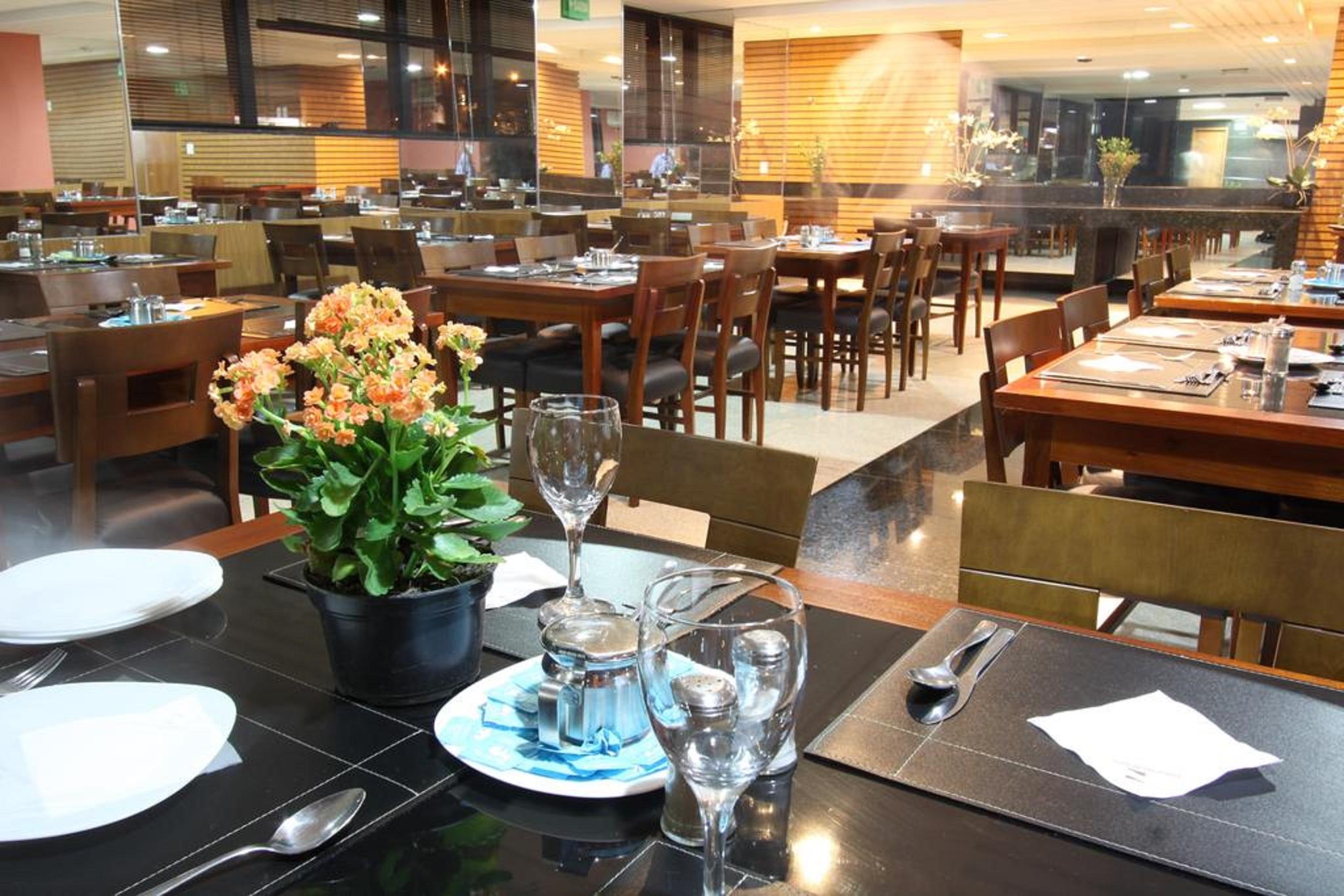 Esplanada Brasilia Hotel E Eventos Екстер'єр фото
