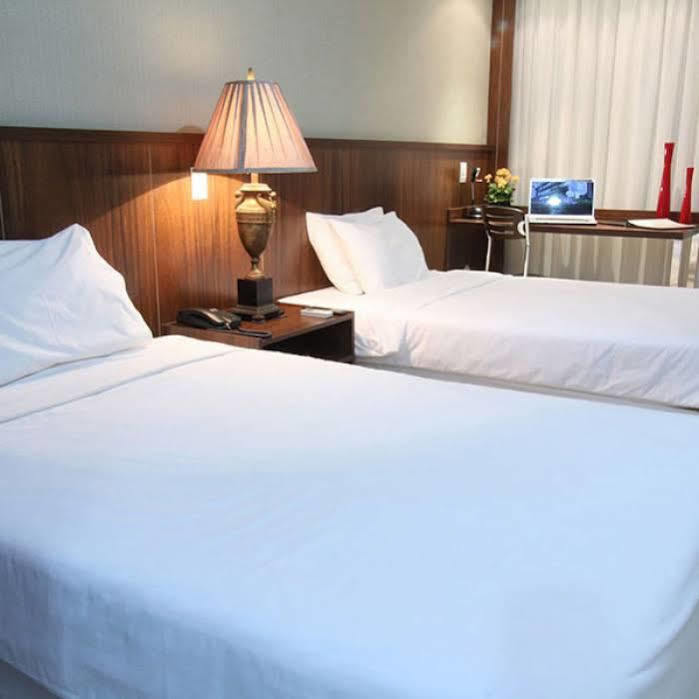 Esplanada Brasilia Hotel E Eventos Екстер'єр фото